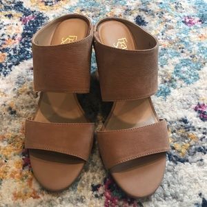 Franco Sarto wedge sandal in tan leather